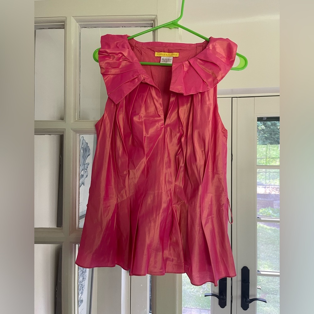 Flores & Flores 12 Shimmer Top